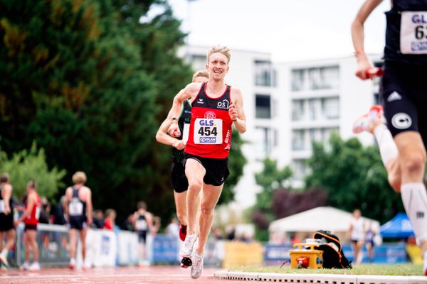 Felix Nadeborn (LG Osnabrueck) am 29.05.2022 waehrend der Deutschen Meisterschaften Langstaffel im Otto-Schott-Sportzentrum in Mainz